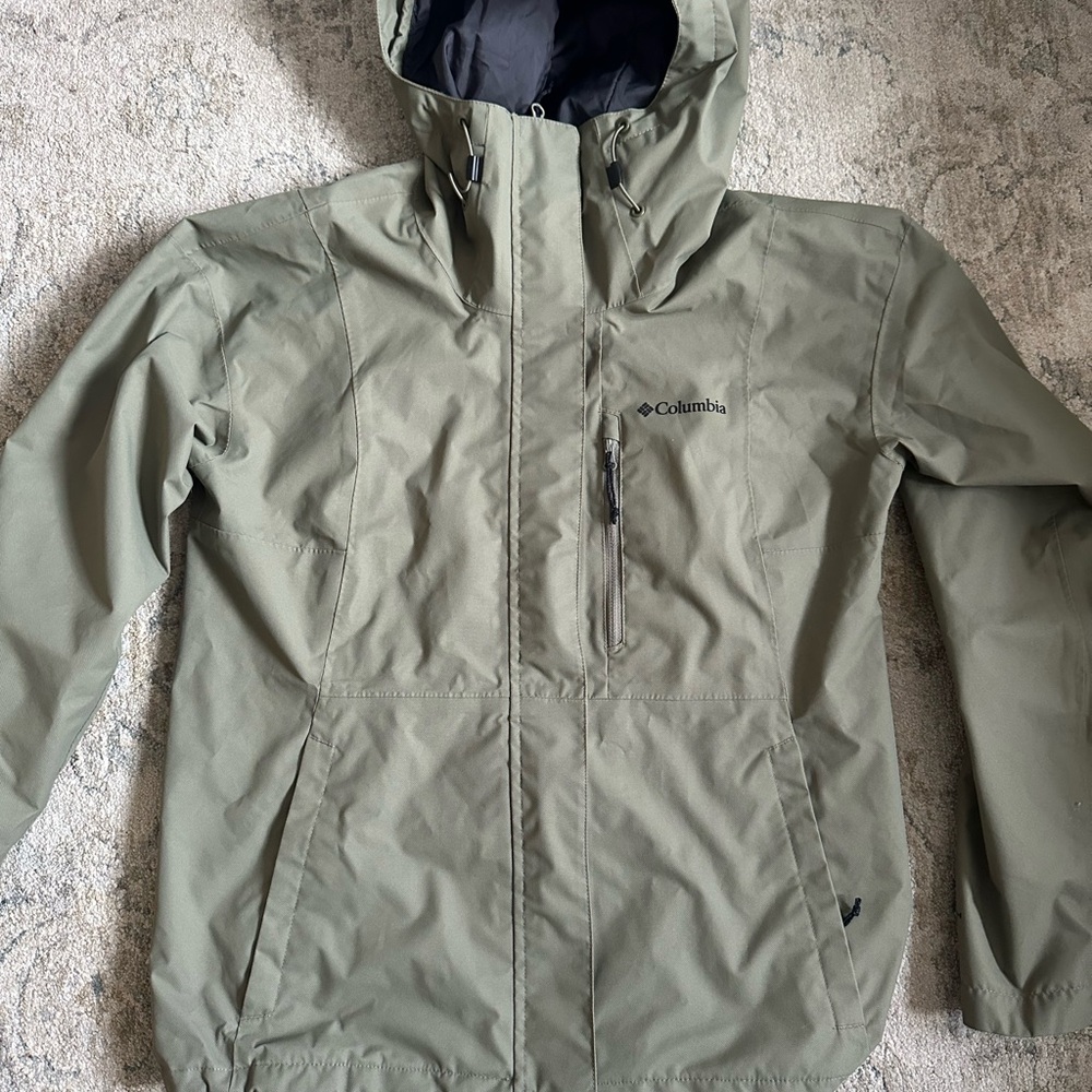 Columbia Women's Green Hooded Ski Jacket